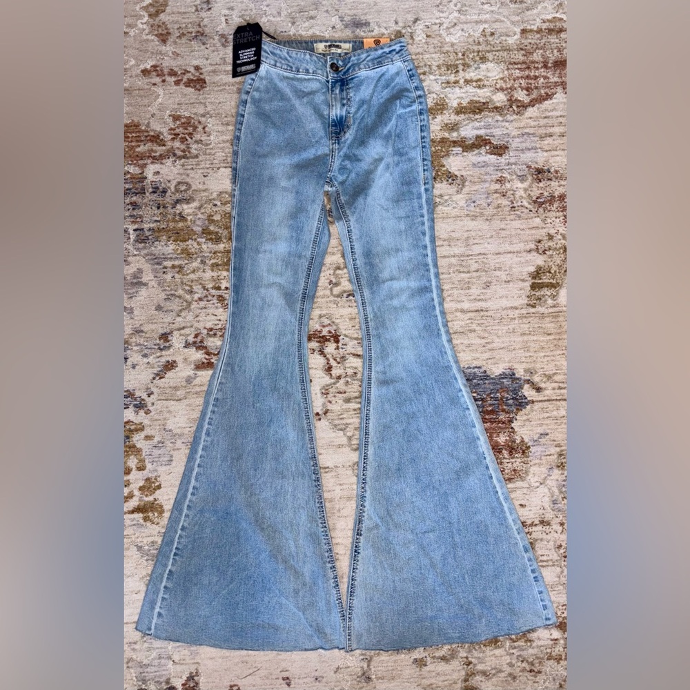 NWT! Rock & Roll Bargain Button Bell Bottom Jeans